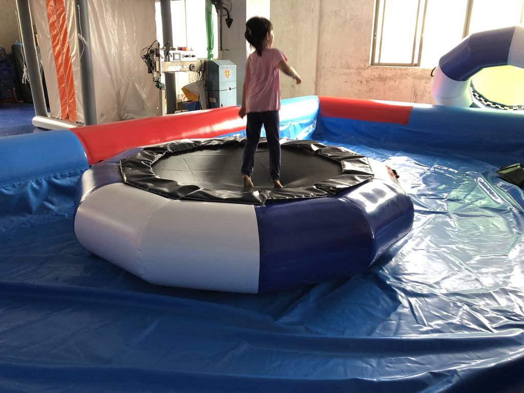 Inflatable Water Jumping Bed