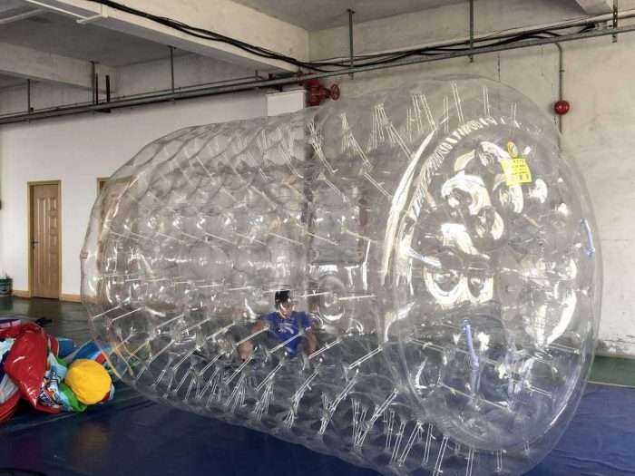 inflatable water roller